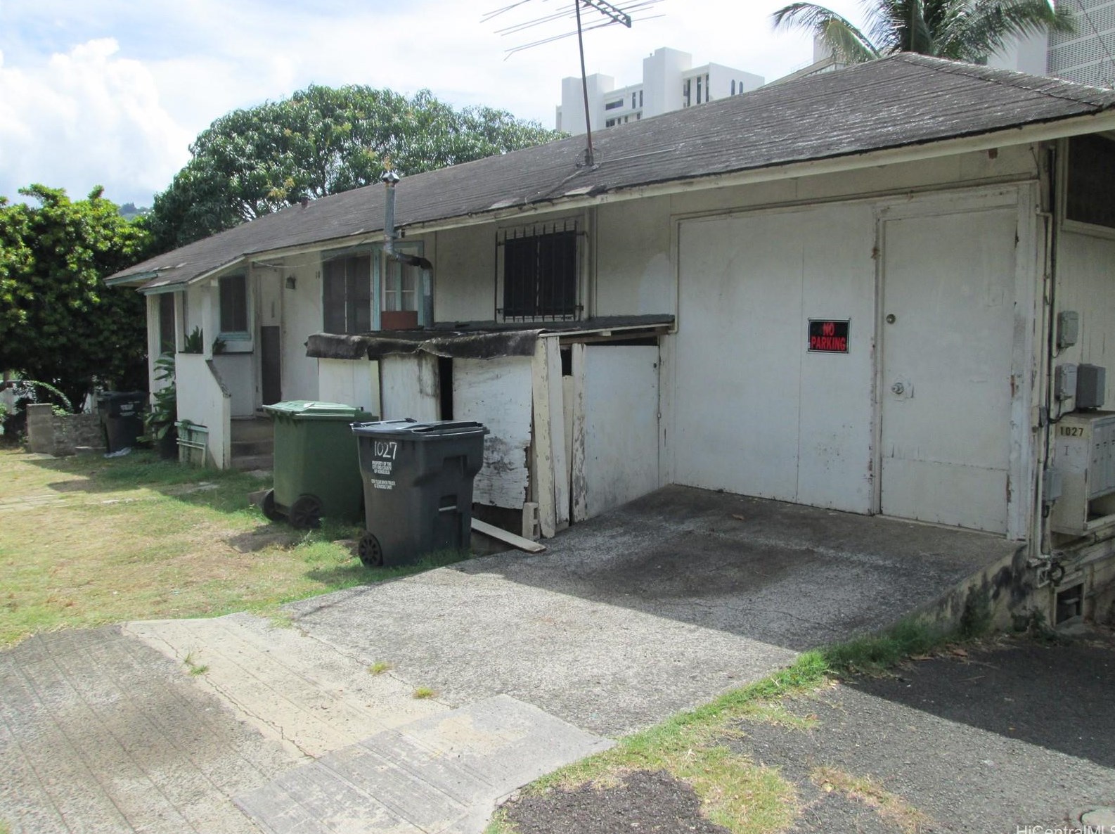 1027 Prospect St, Honolulu, HI 96822