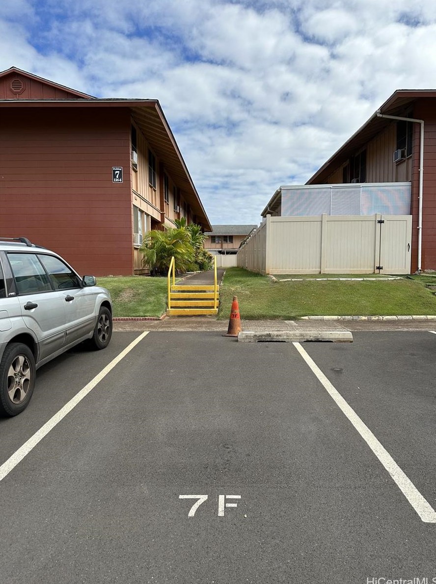 1164 Hoola Pl, Pearl City, HI 96782-2526