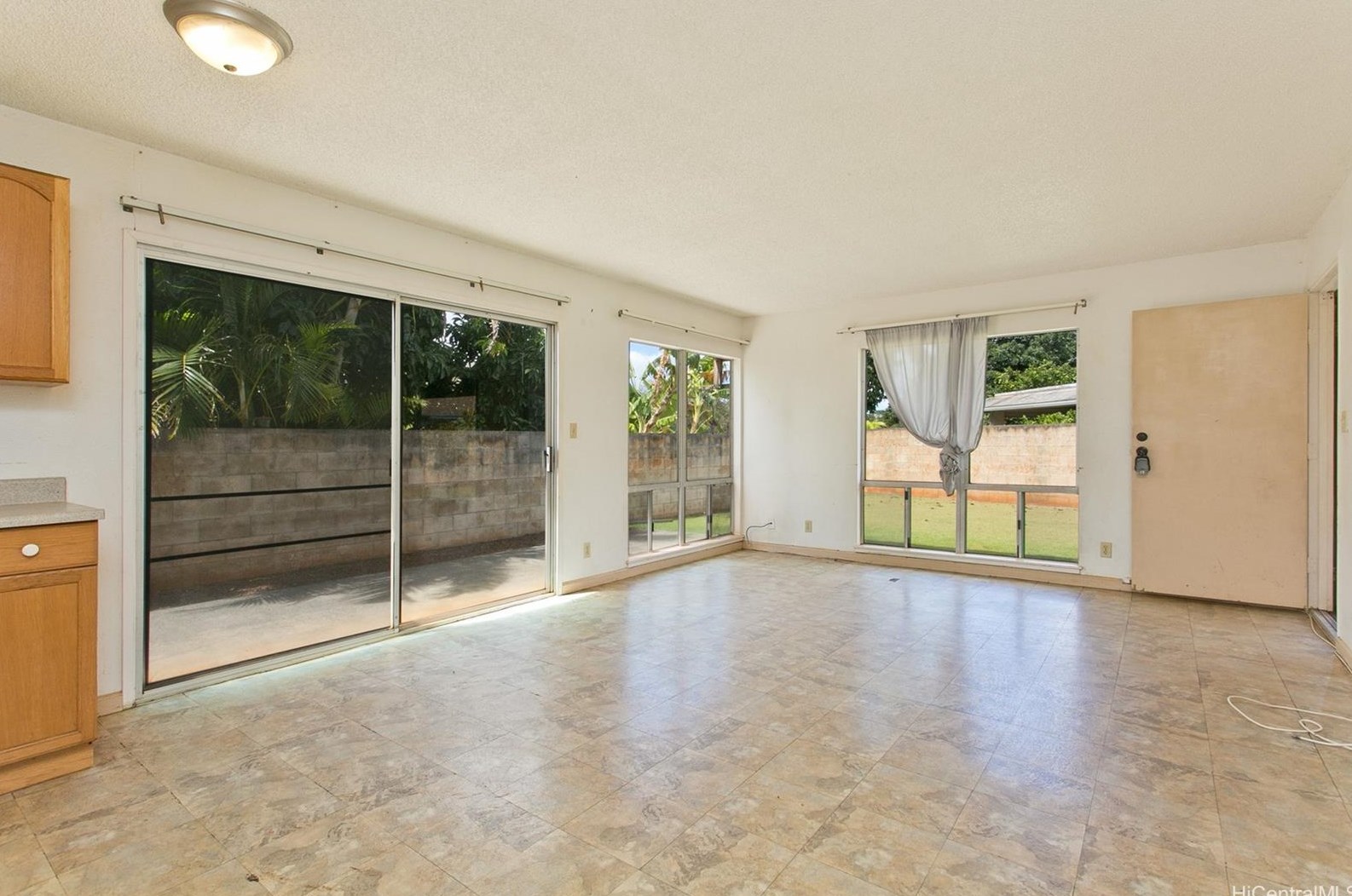 102 Kaniko Pl, Wahiawa, HI 96786-4834