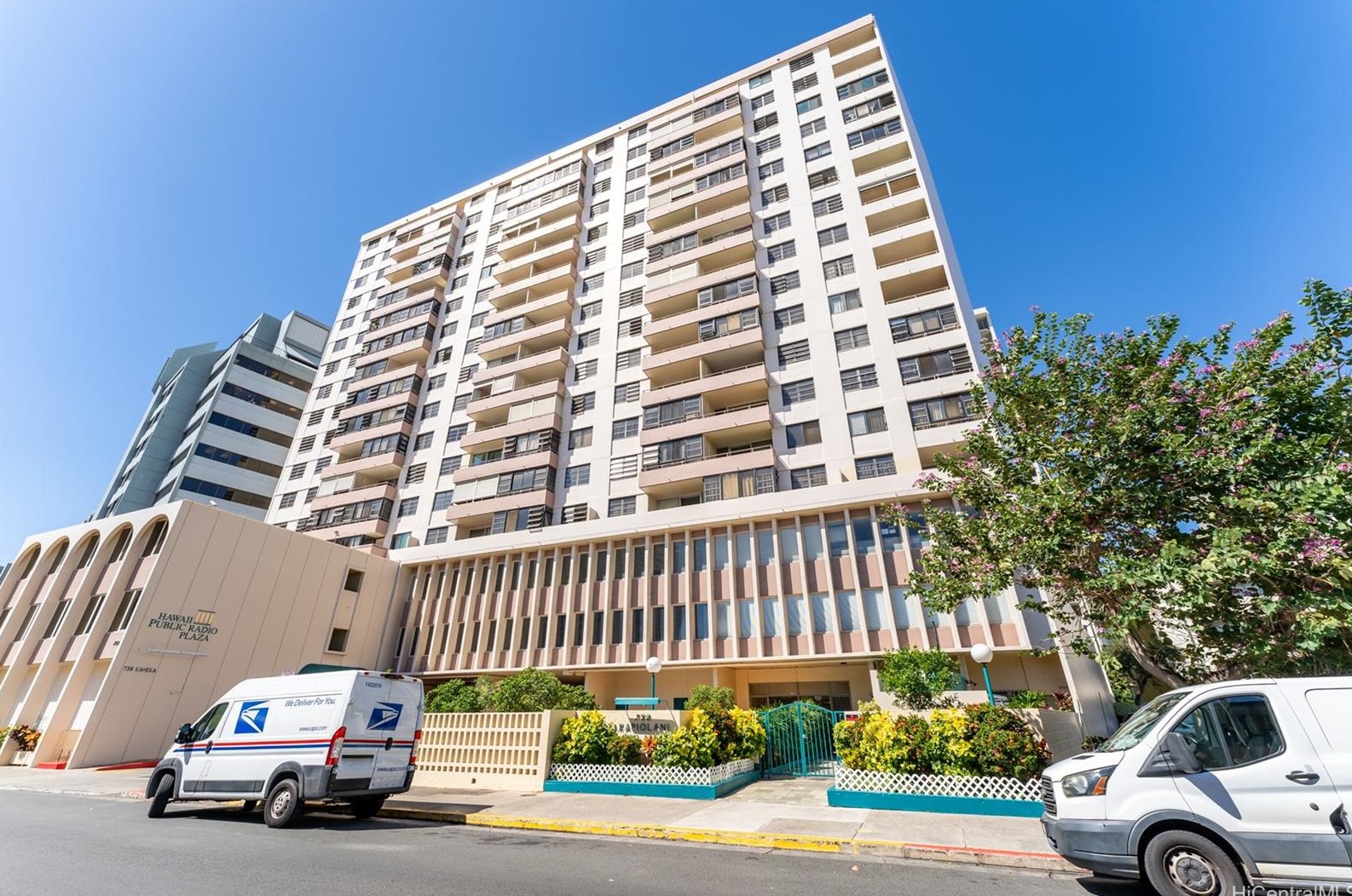 750 Kaheka St, Honolulu HI  96814-3711 exterior