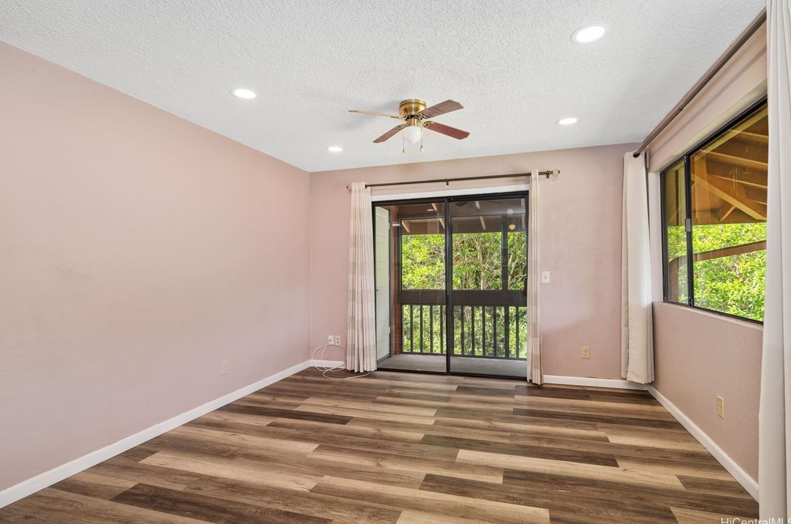 77 Karsten Dr #26h, Wahiawa, HI 96786