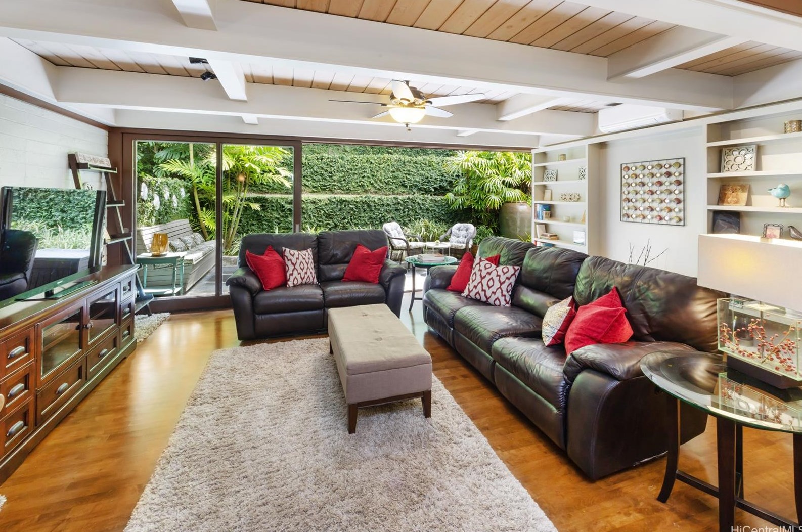 3141 Paty Dr, Honolulu, HI 96822