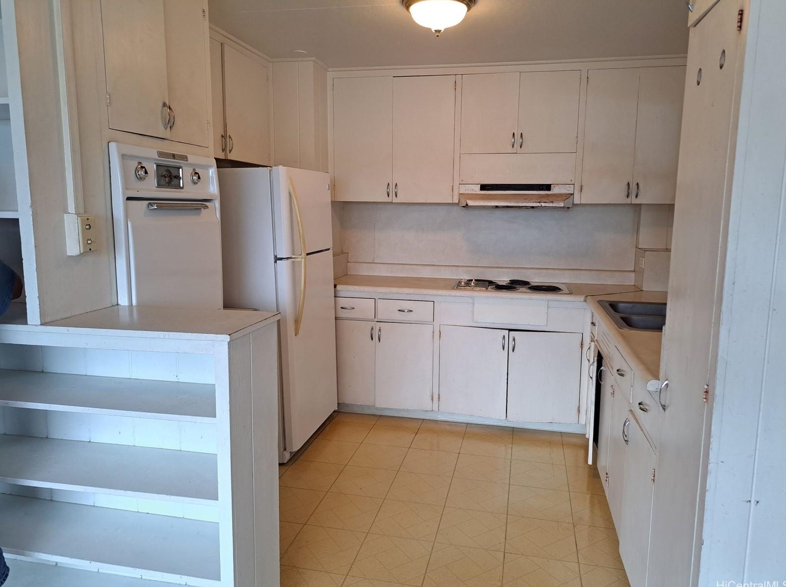 1207 Punana Loop, Kailua, HI 96734