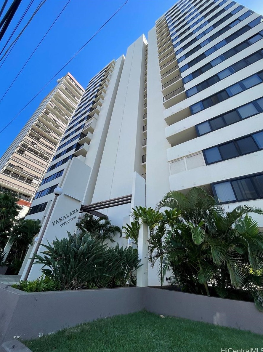 1571 Piikoi St #802, Honolulu, HI 96822