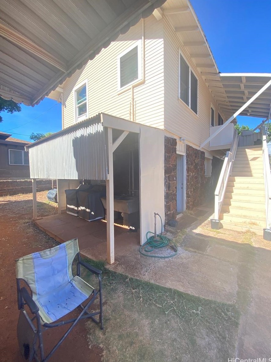 3837 Kaimuki Ave, Honolulu HI  96816-4139 exterior