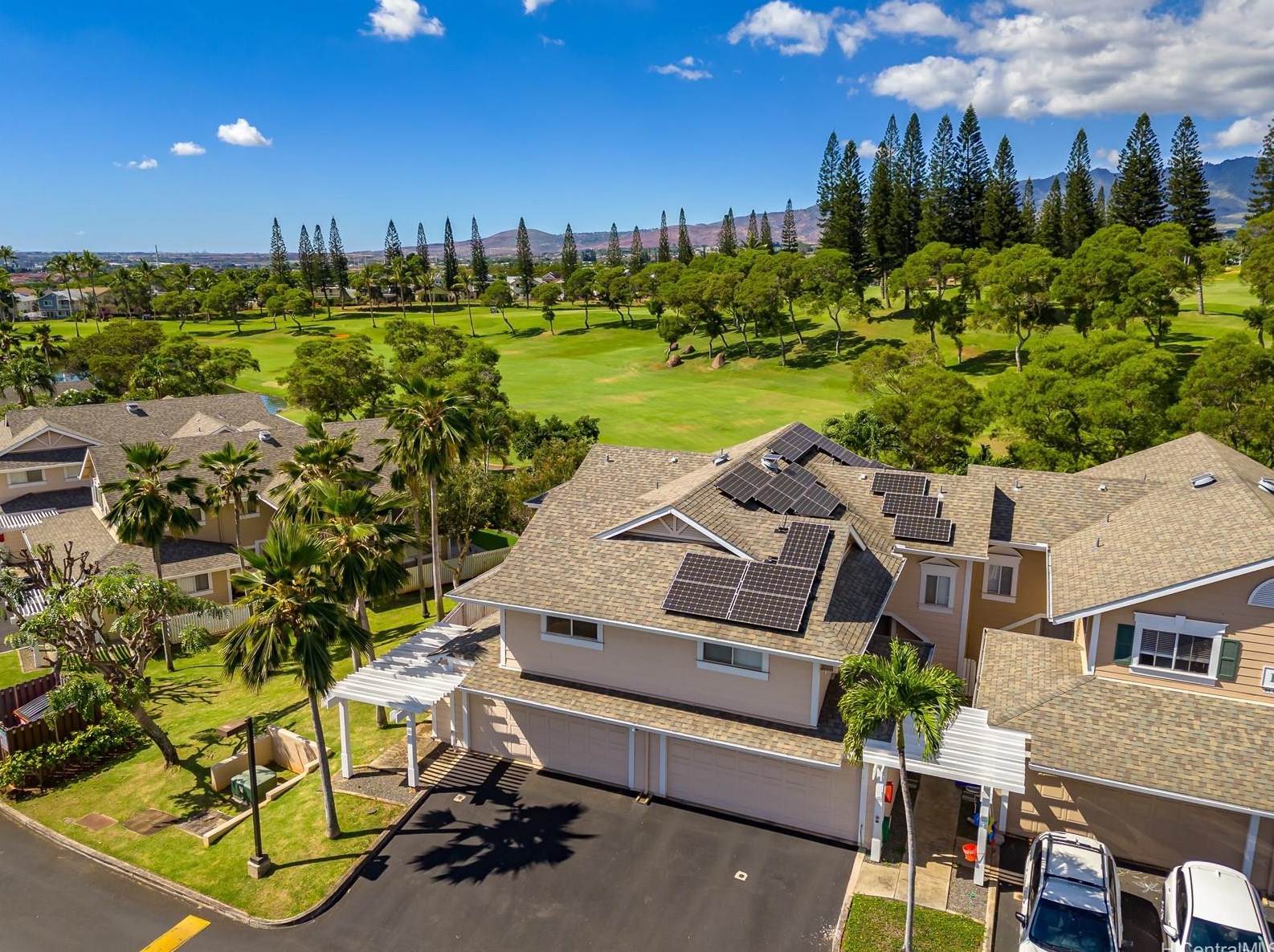 94-823 Lumiauau St, Waipahu, HI 96797-3961