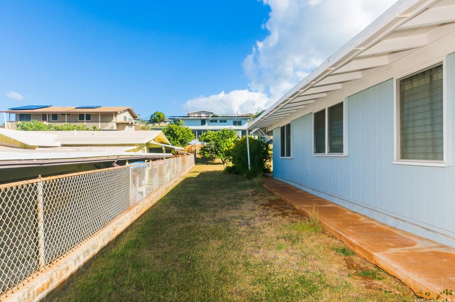 99-546 Pualaa St, Aiea, HI 96701