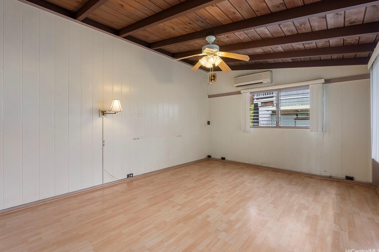 1730 Hoolehua St, Pearl City HI  96782-1732 exterior