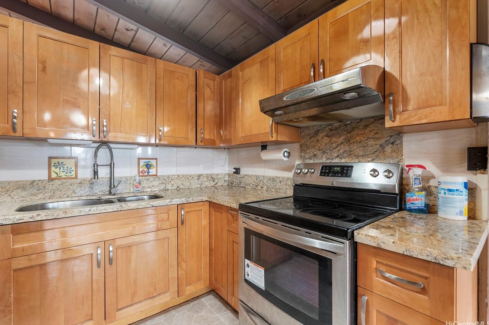1730 Hoolehua St, Pearl City, HI 96782