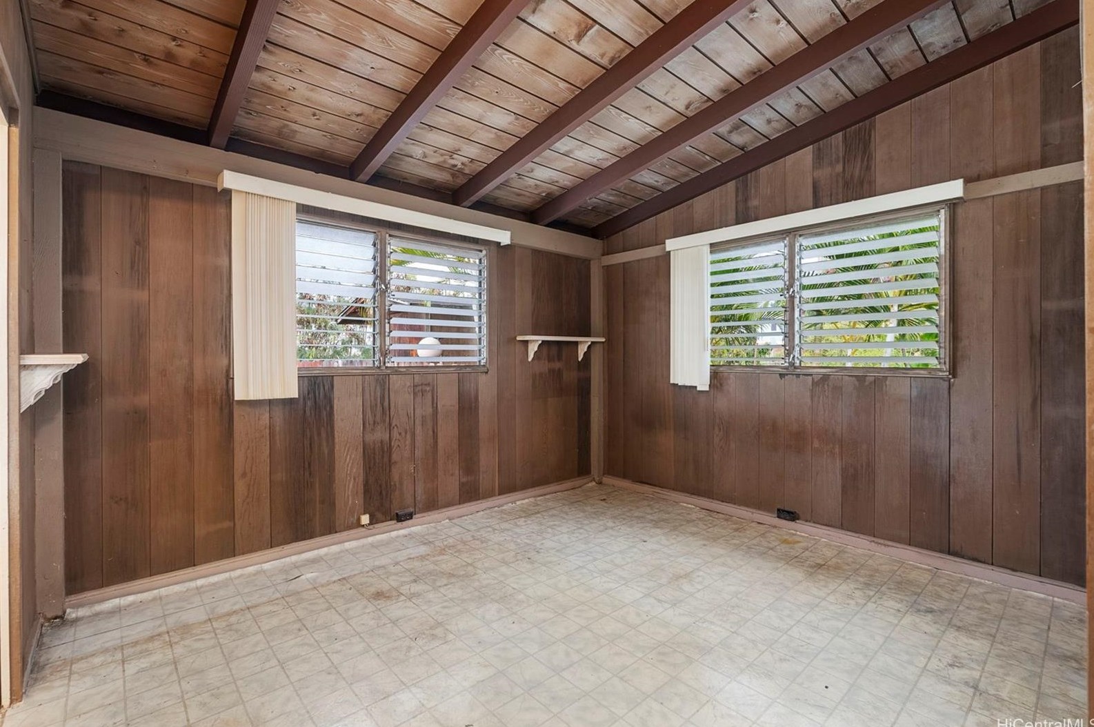 1730 Hoolehua St, Pearl City HI  96782-1732 exterior