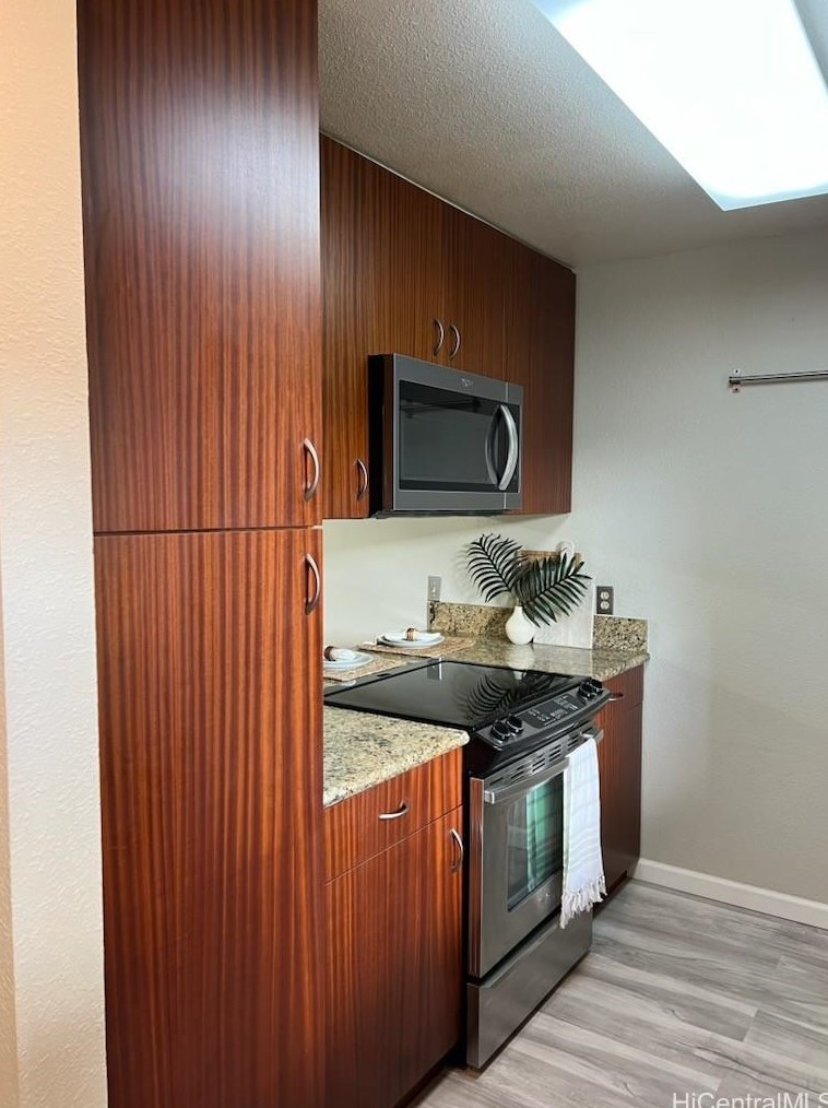 94-525 Lumiaina St #f105, Waipahu, HI 96797
