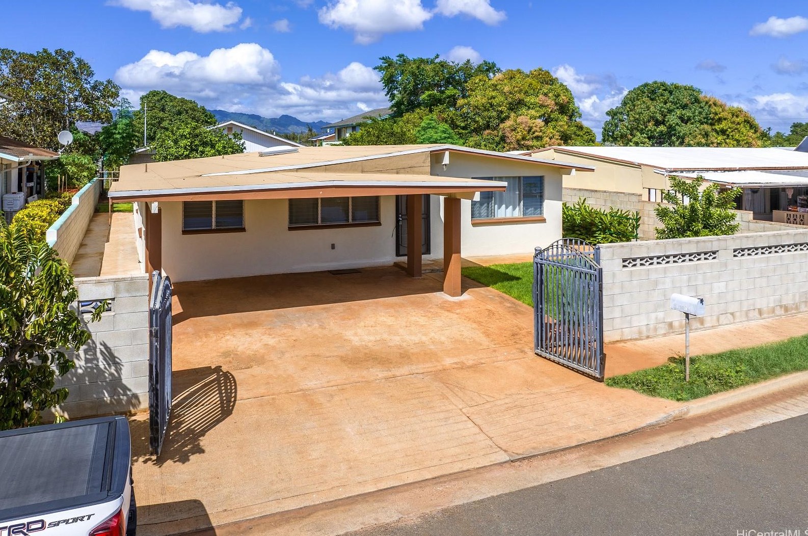 91-1056 Kauiki St, Ewa Beach, HI 96706