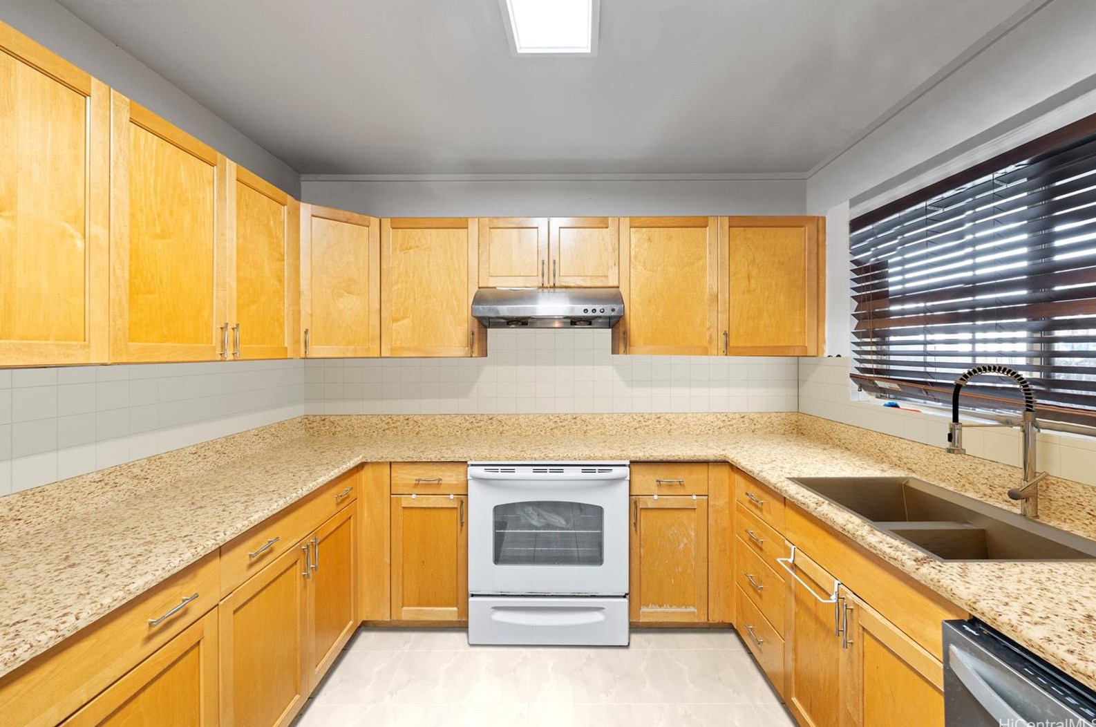 3516 Pahoa Ave, Honolulu, HI 96816
