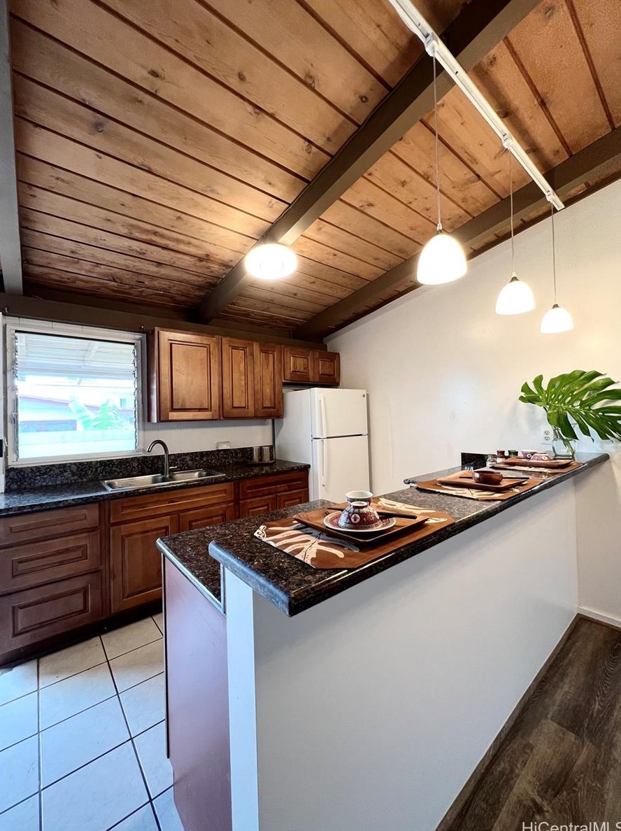 2314 Komo Mai Dr, Pearl City, HI 96782-1052
