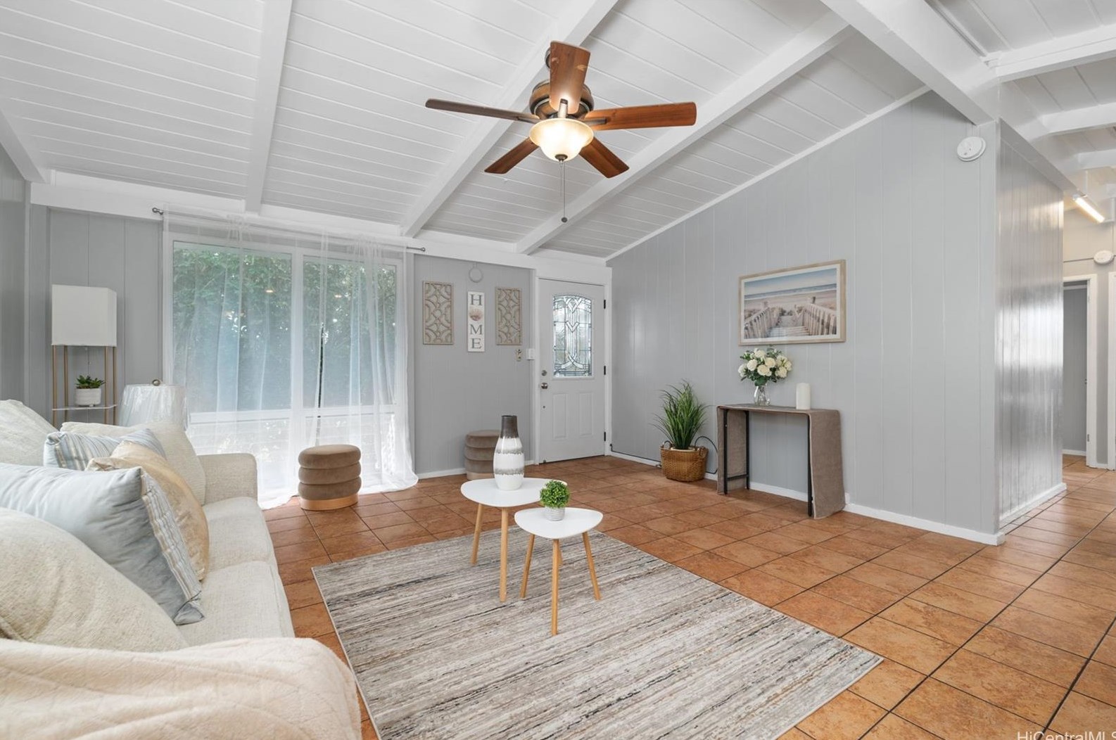 2226 Aupaka St, Pearl City, HI 96782-1213