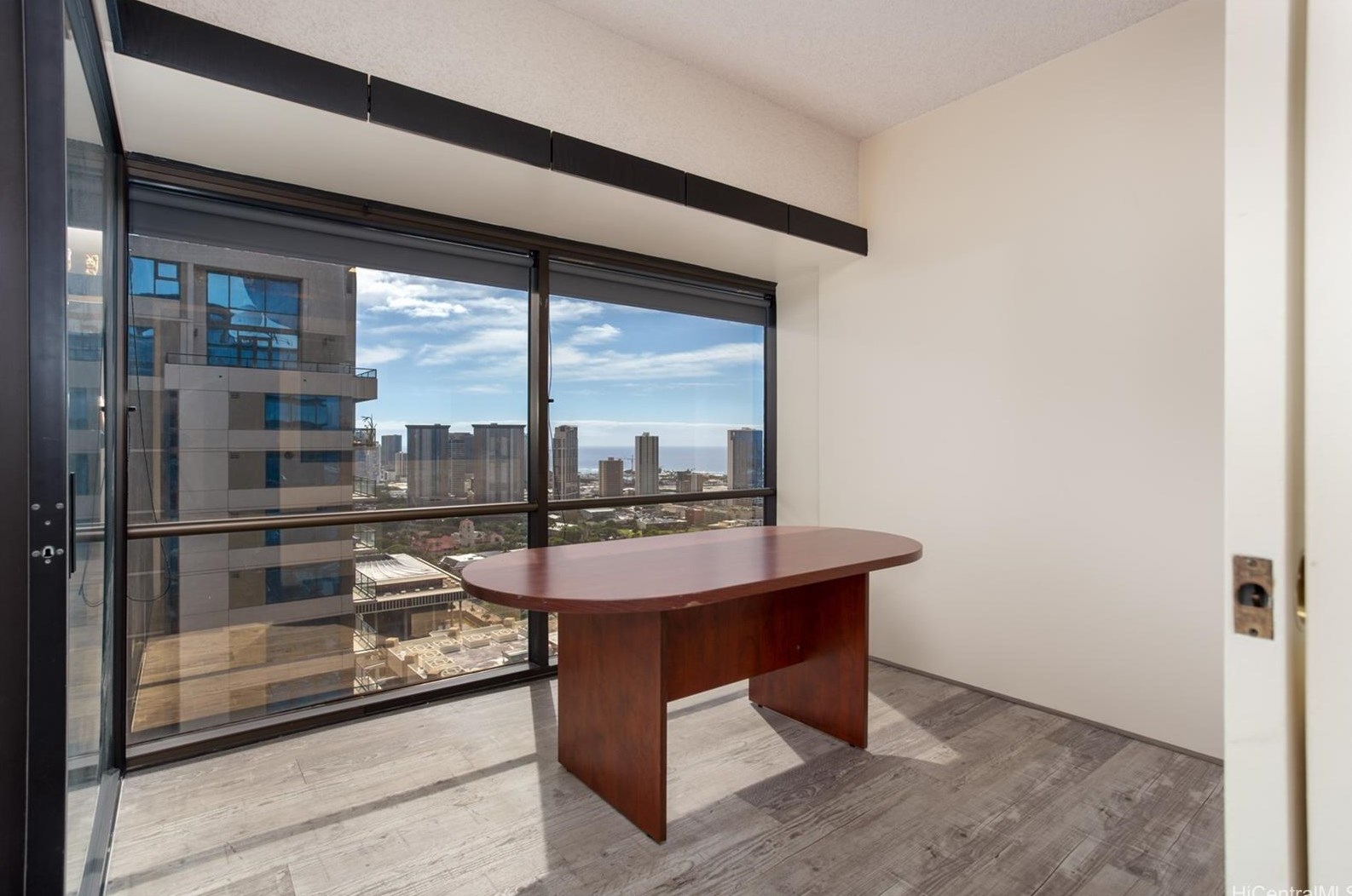 1188 Bishop St #3404, Honolulu, HI 96813