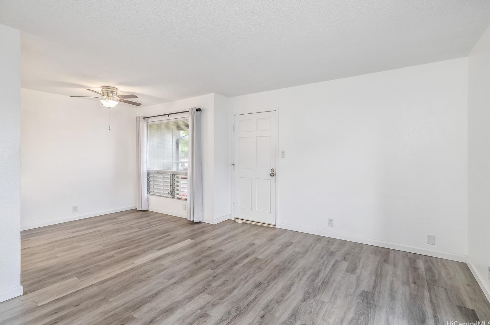 94-1131 Mopua Loop #h6, Waipahu, HI 96797