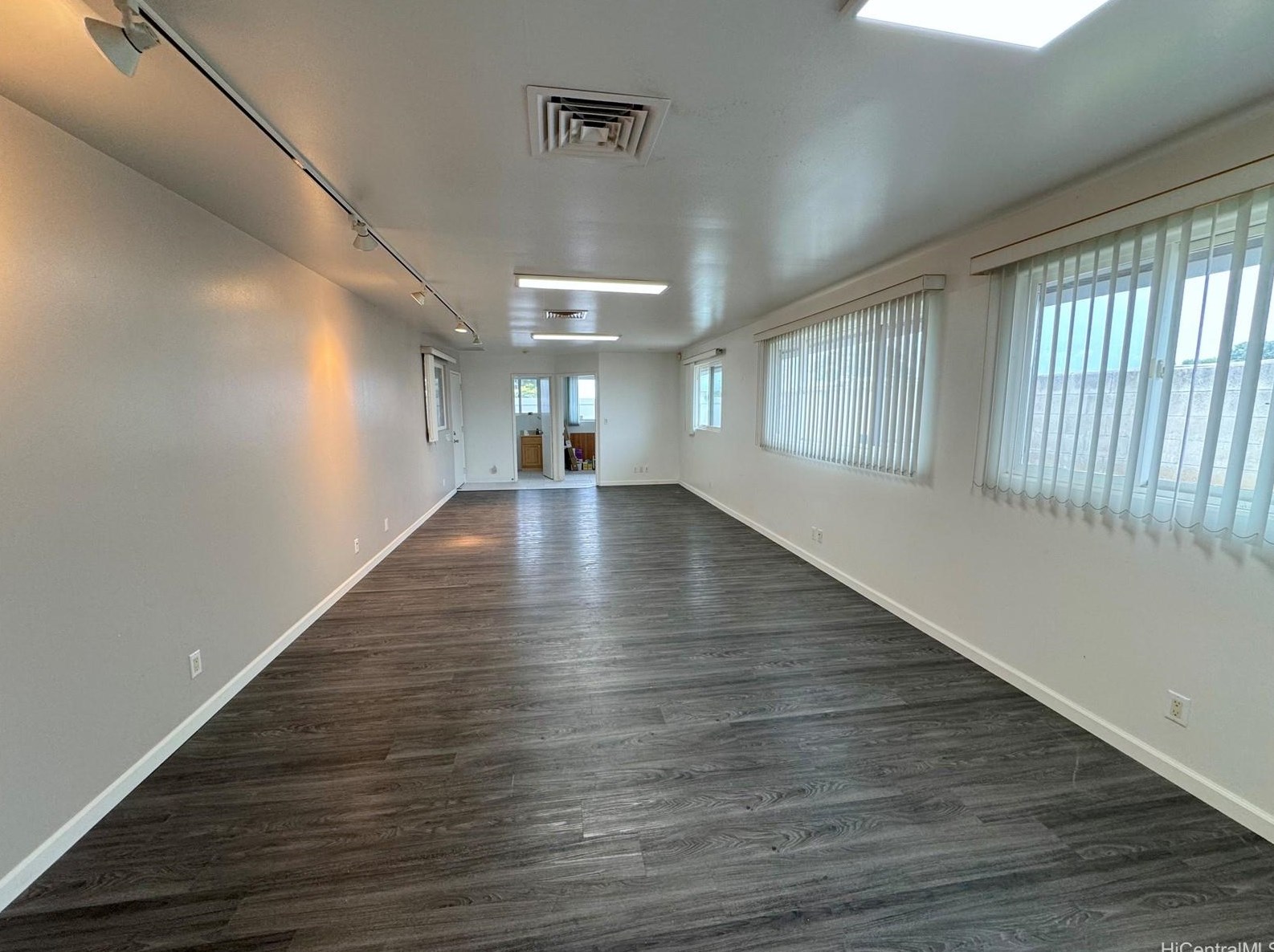 1119 Kaweloka St, Pearl City HI  96782-2082 exterior