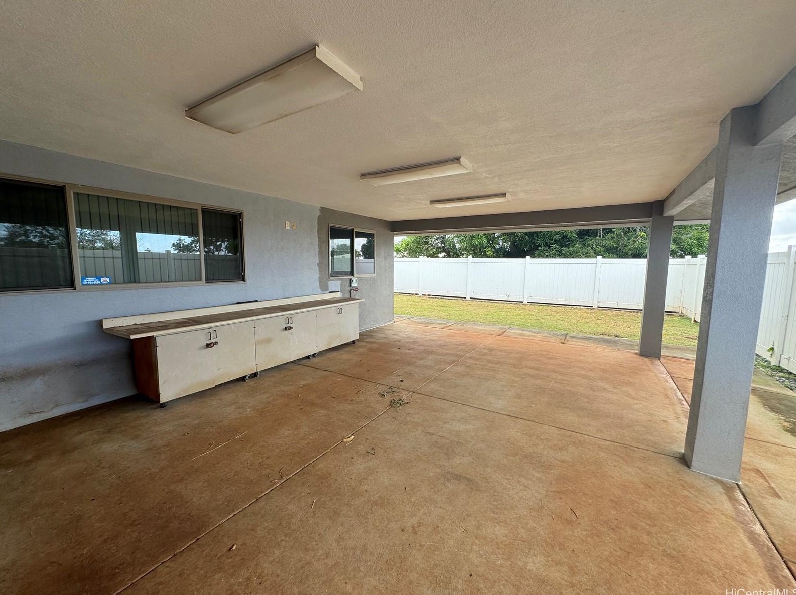 1119 Kaweloka St, Pearl City HI  96782-2082 exterior