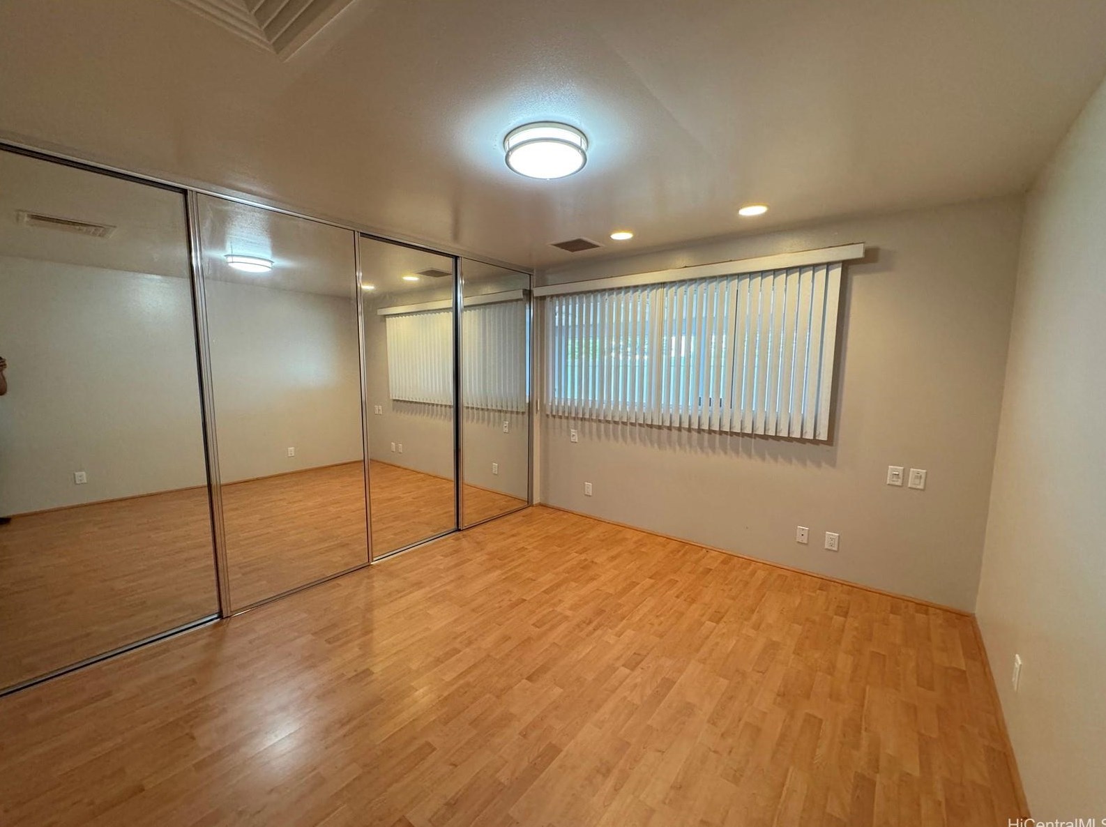 1119 Kaweloka St, Pearl City HI  96782-2082 exterior