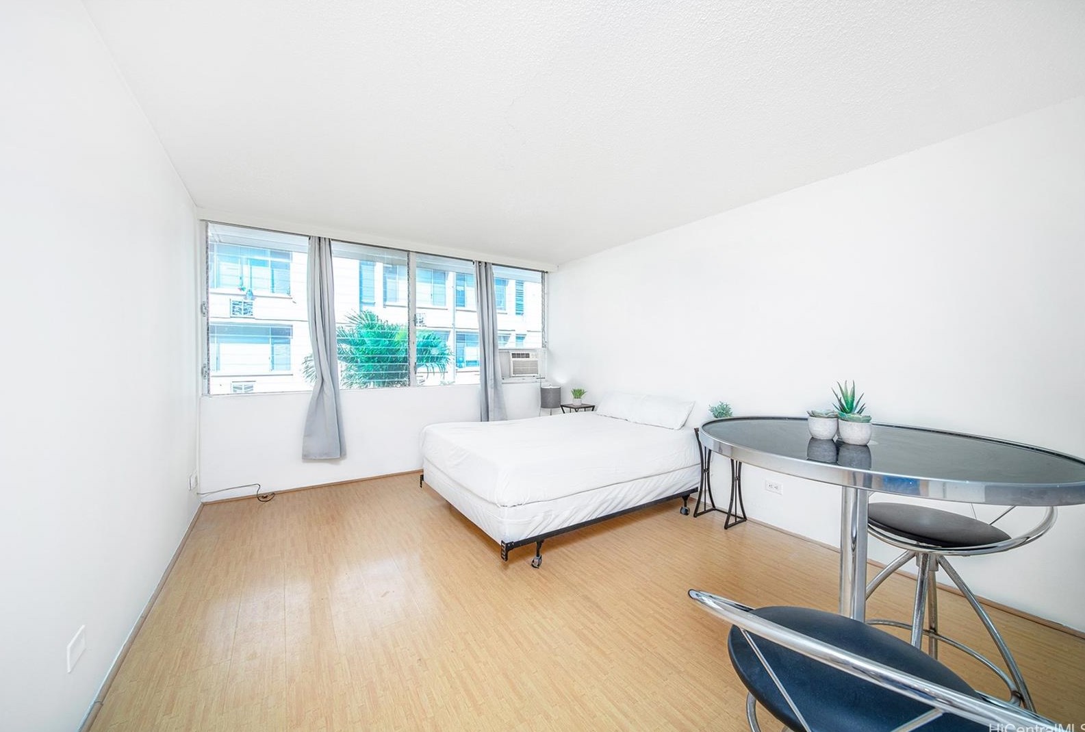 2444 Tusitala St #217, Honolulu, HI 96815