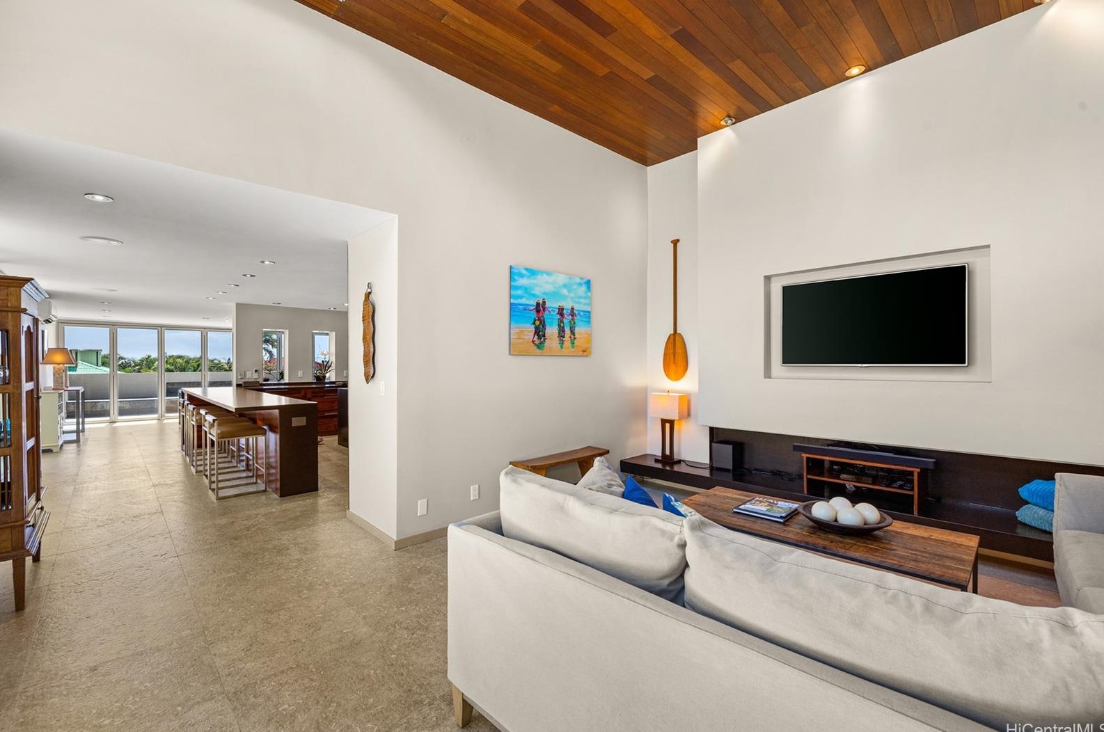 1090 Kahului St, Honolulu HI  96825-2920 exterior
