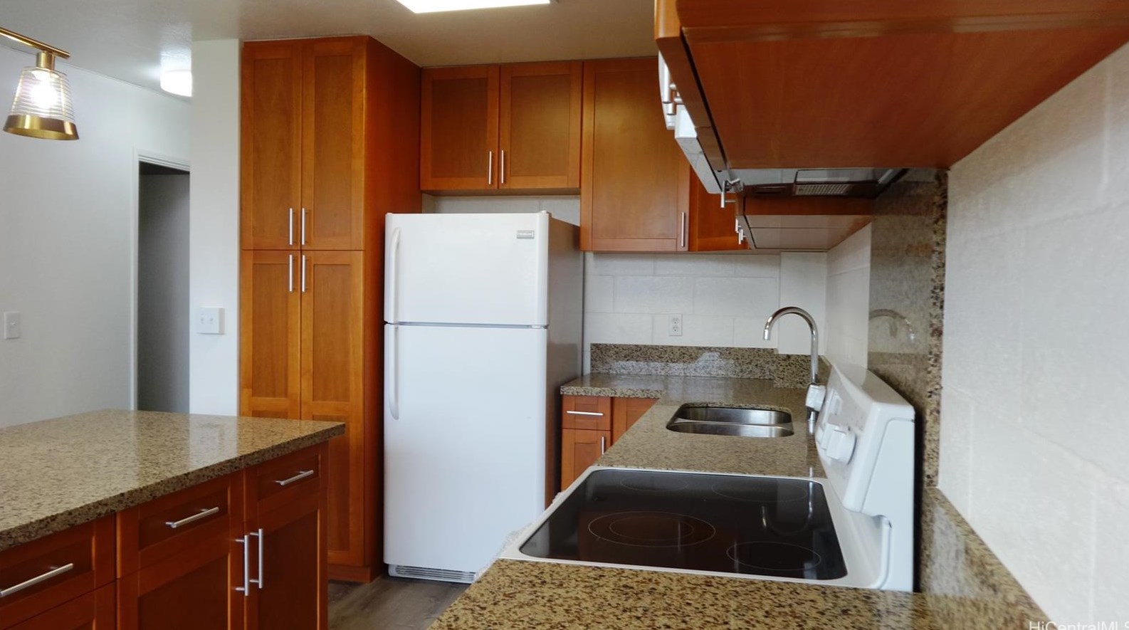 1109 Acacia Rd #323, Pearl City, HI 96782