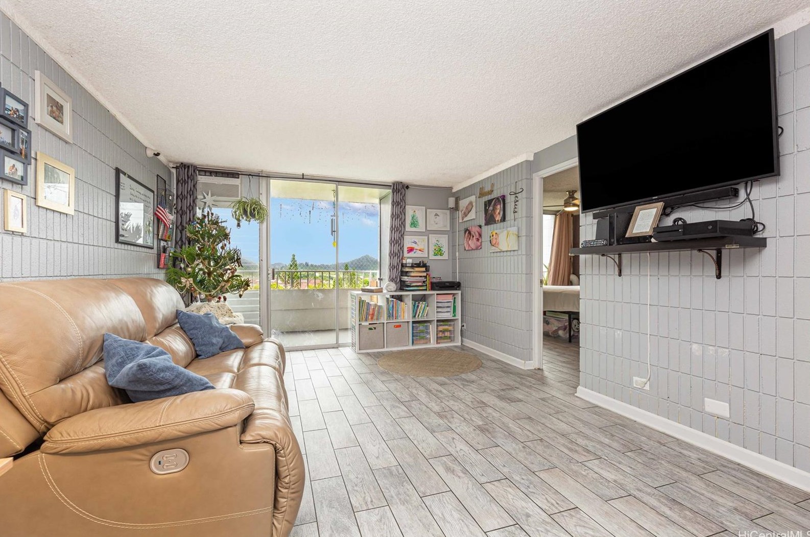 46-283 Kahuhipa St #c803, Kaneohe, HI 96744