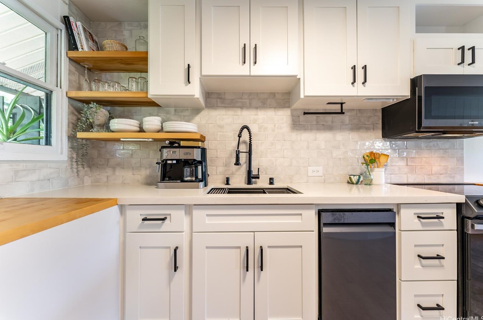 725 Kihapai Pl #a4, Kailua, HI 96734