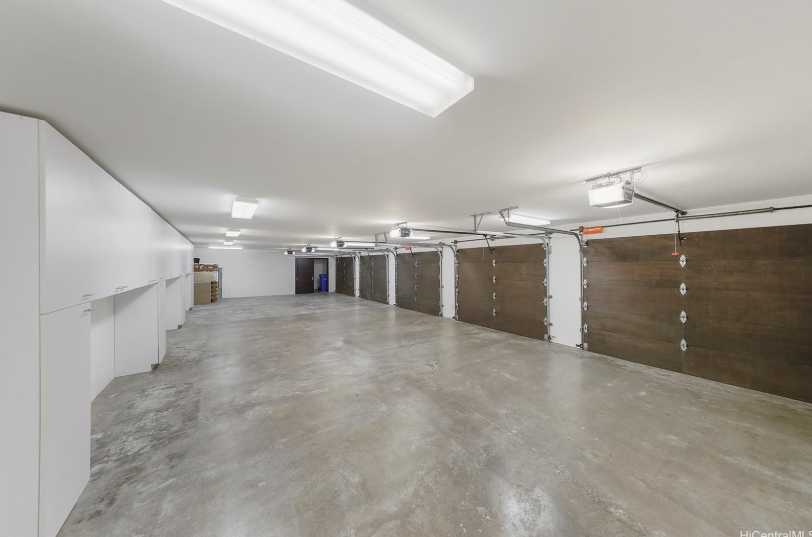 4801 Kahala Ave, Honolulu HI  96816-5231 exterior