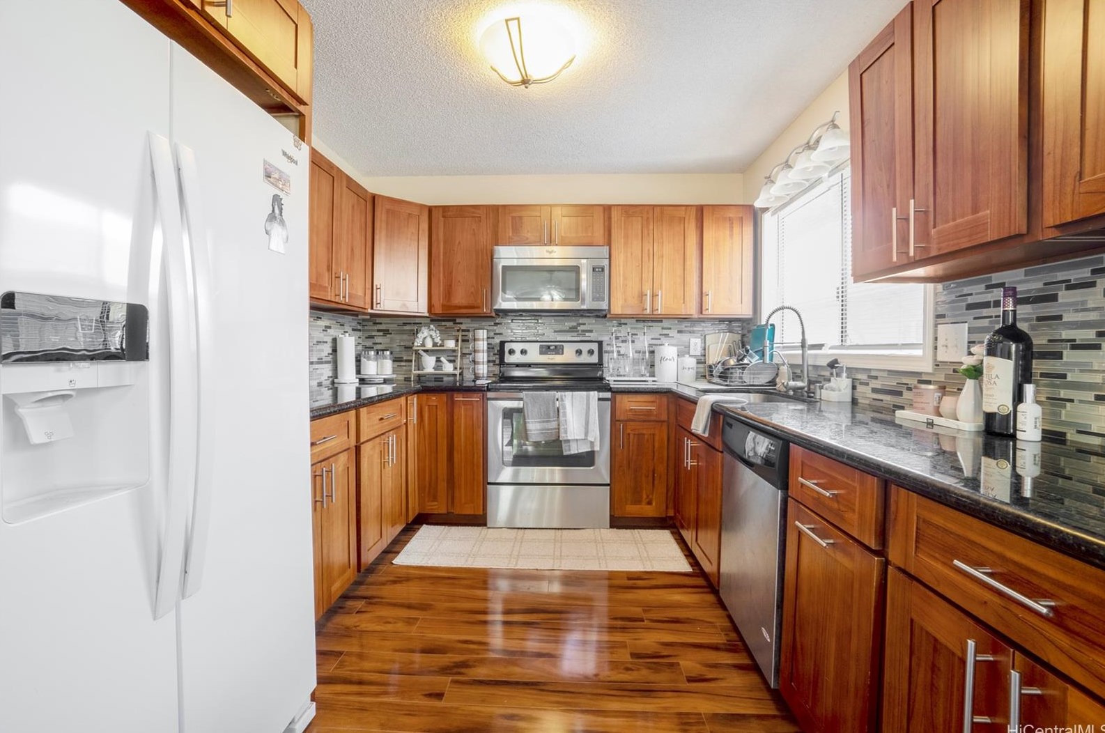 94-1109 Kaaholo St, Waipahu, HI 96797-1213