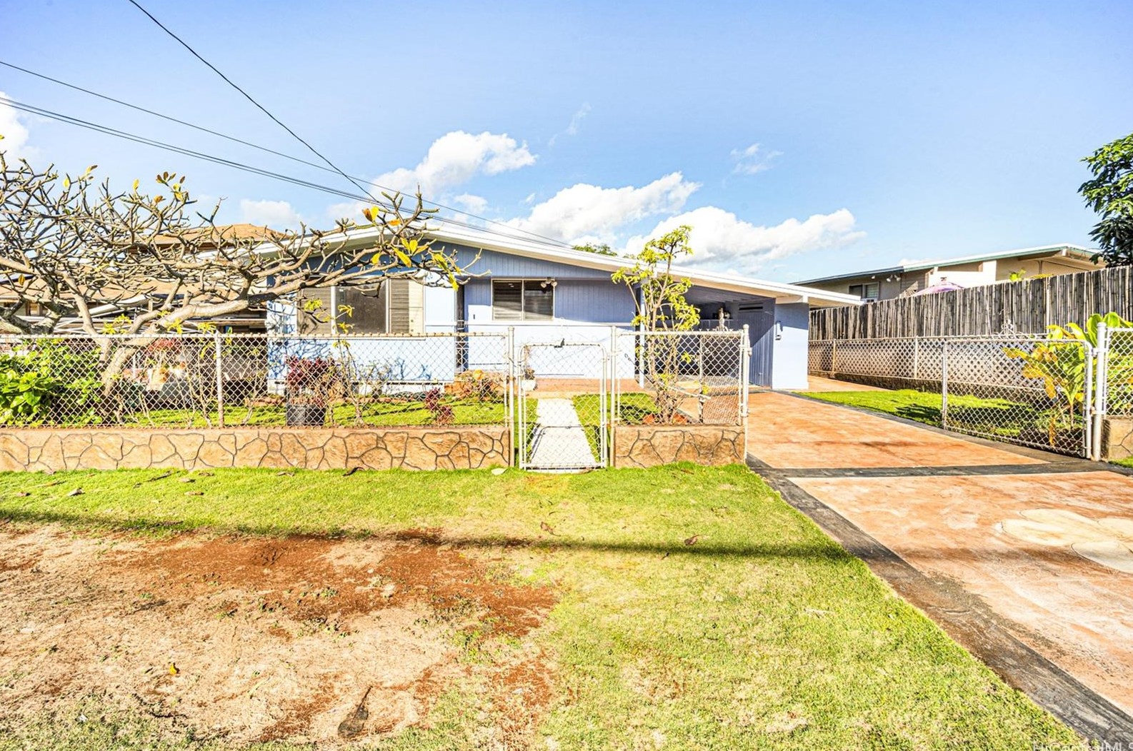 1368 Hoohui St, Pearl City, HI 96782-2904