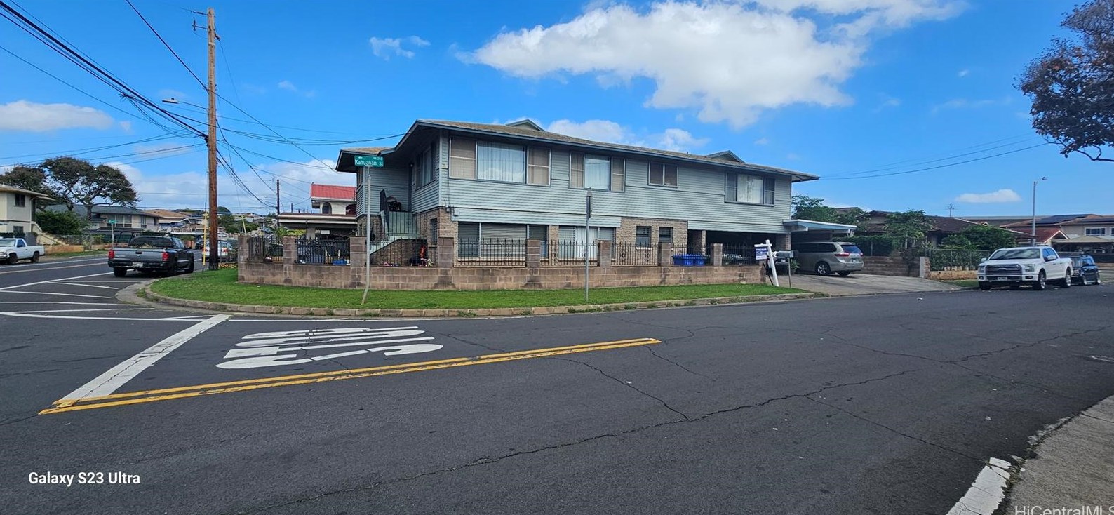 94253 Kahuanani St, Waipahu, HI 96797-3527