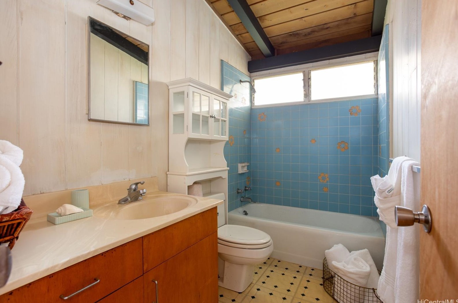 2230 Apoepoe St, Pearl City HI  96782-1239 exterior