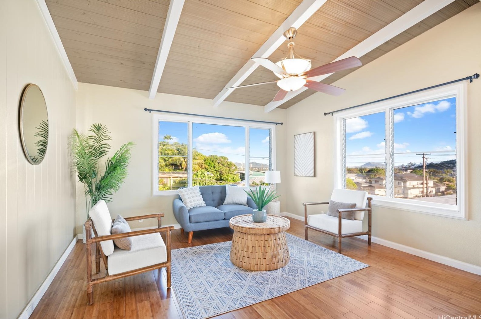 1217 Kina St, Kailua, HI 96734