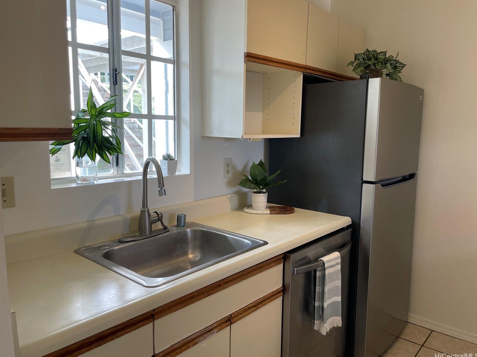 92-1019 Alaa St #16/105, Kapolei, HI 96707