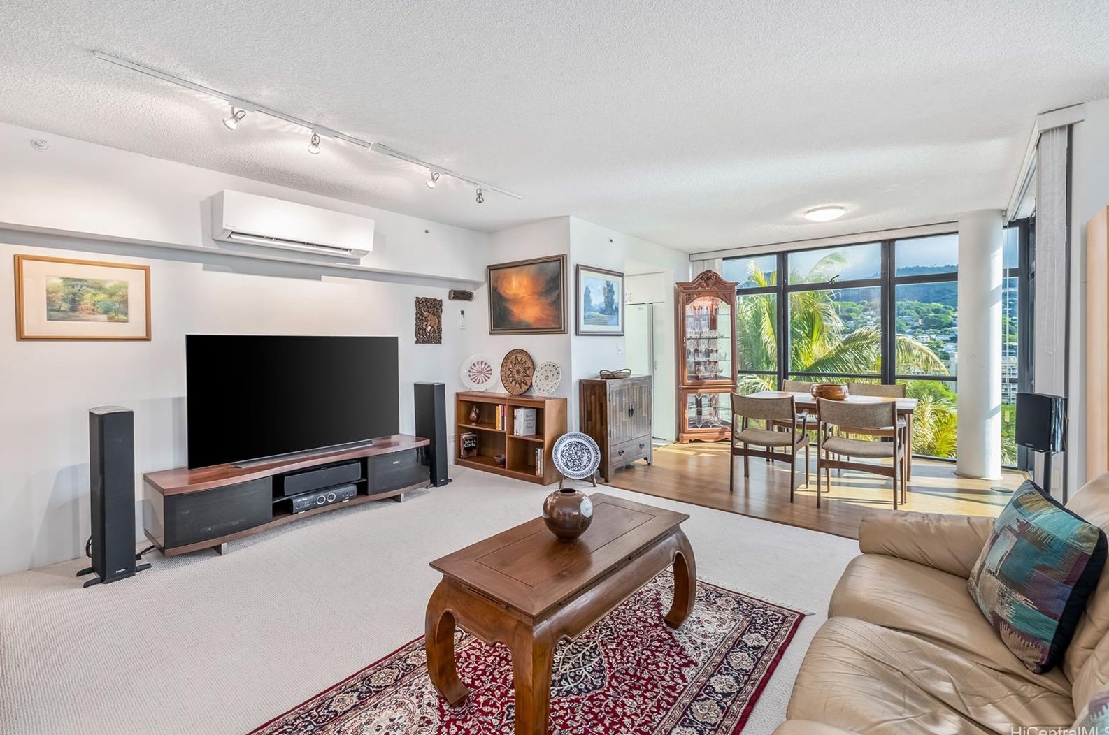 1015 Wilder Ave #701, Honolulu, HI 96822