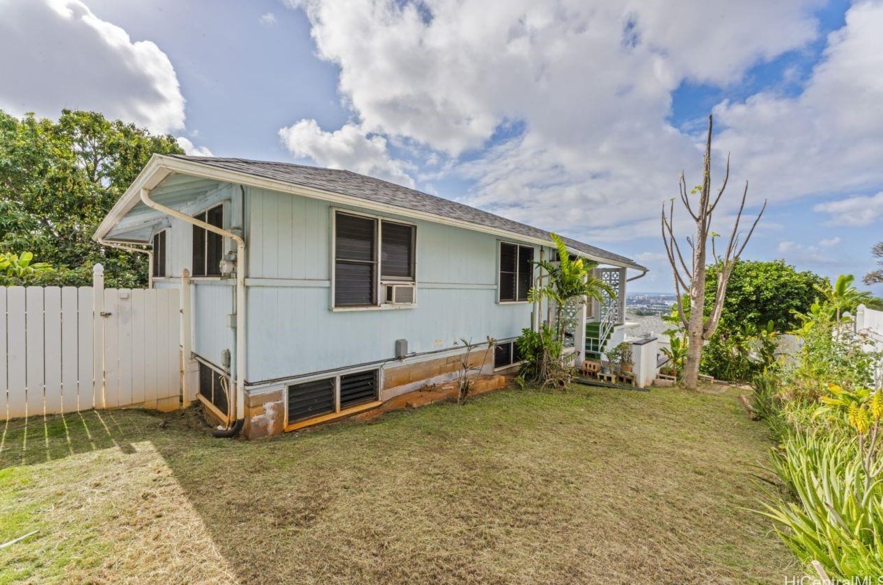 99769 Aiea Heights Dr, Aiea, HI 96701