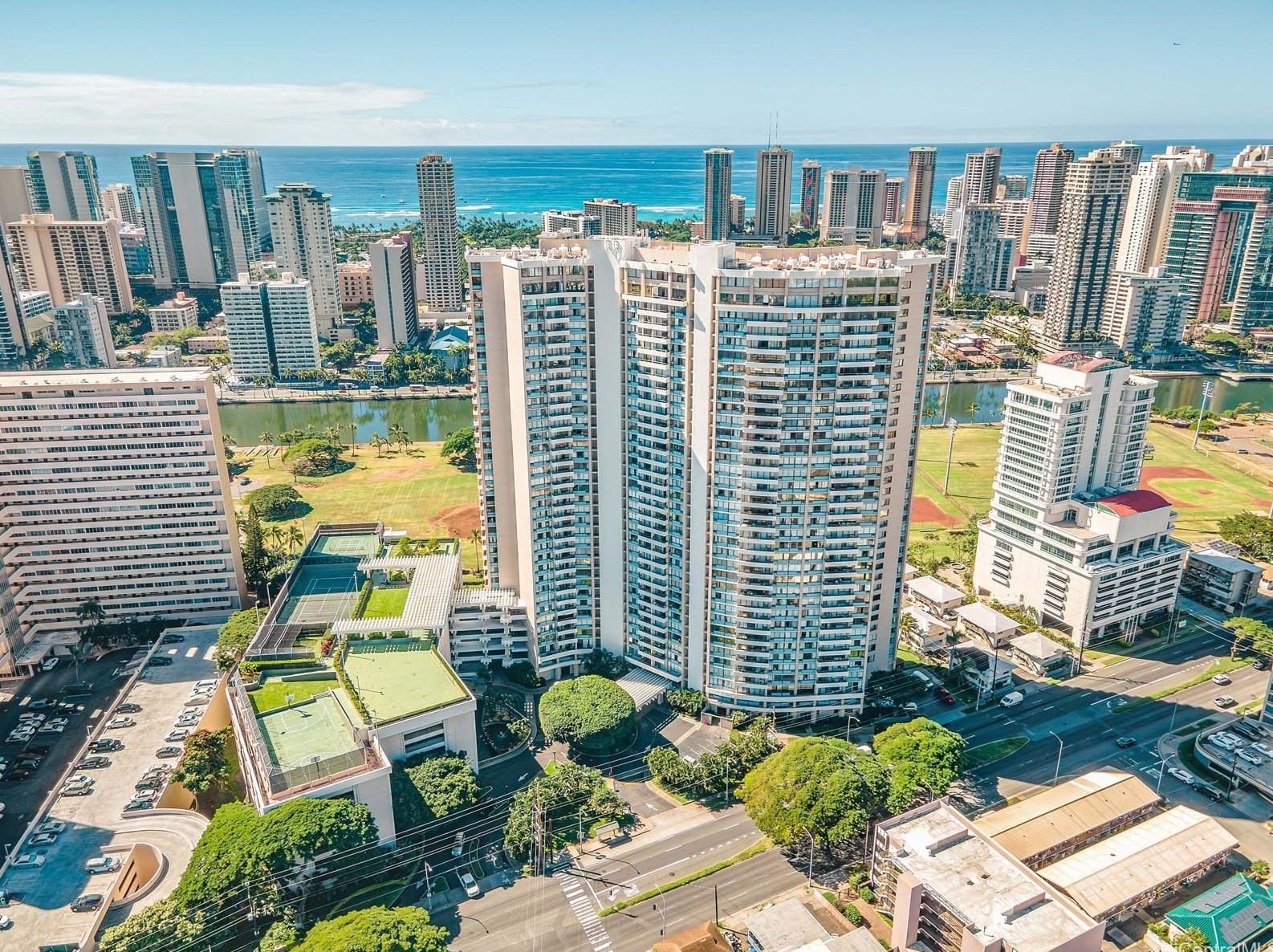 2333 Kapiolani Blvd #3404, Honolulu, HI 96826