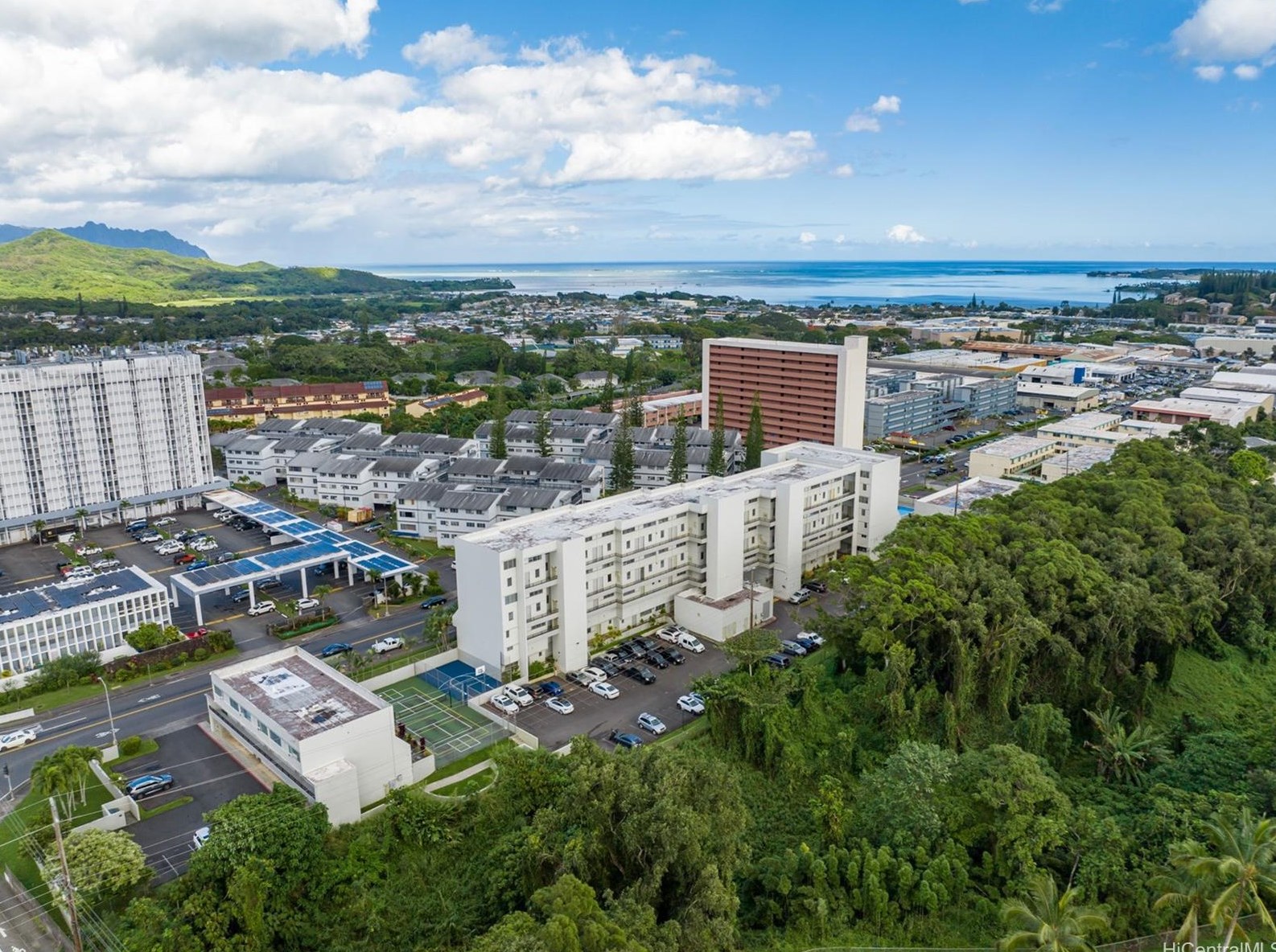 46-270 Kahuhipa St #a403, Kaneohe, HI 96744