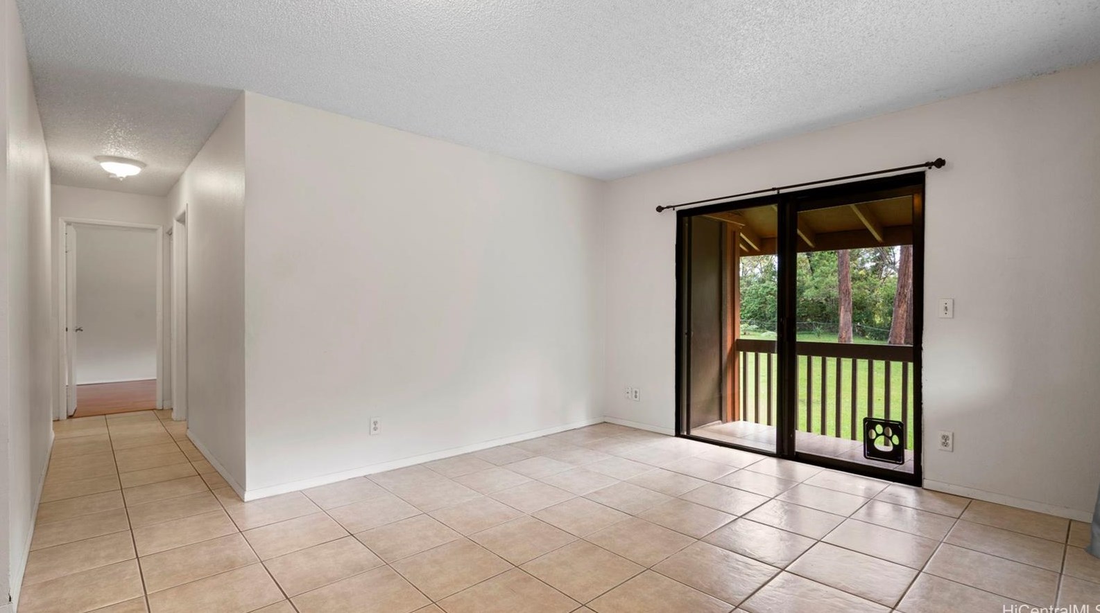 2069 California Ave #13h, Wahiawa, HI 96786