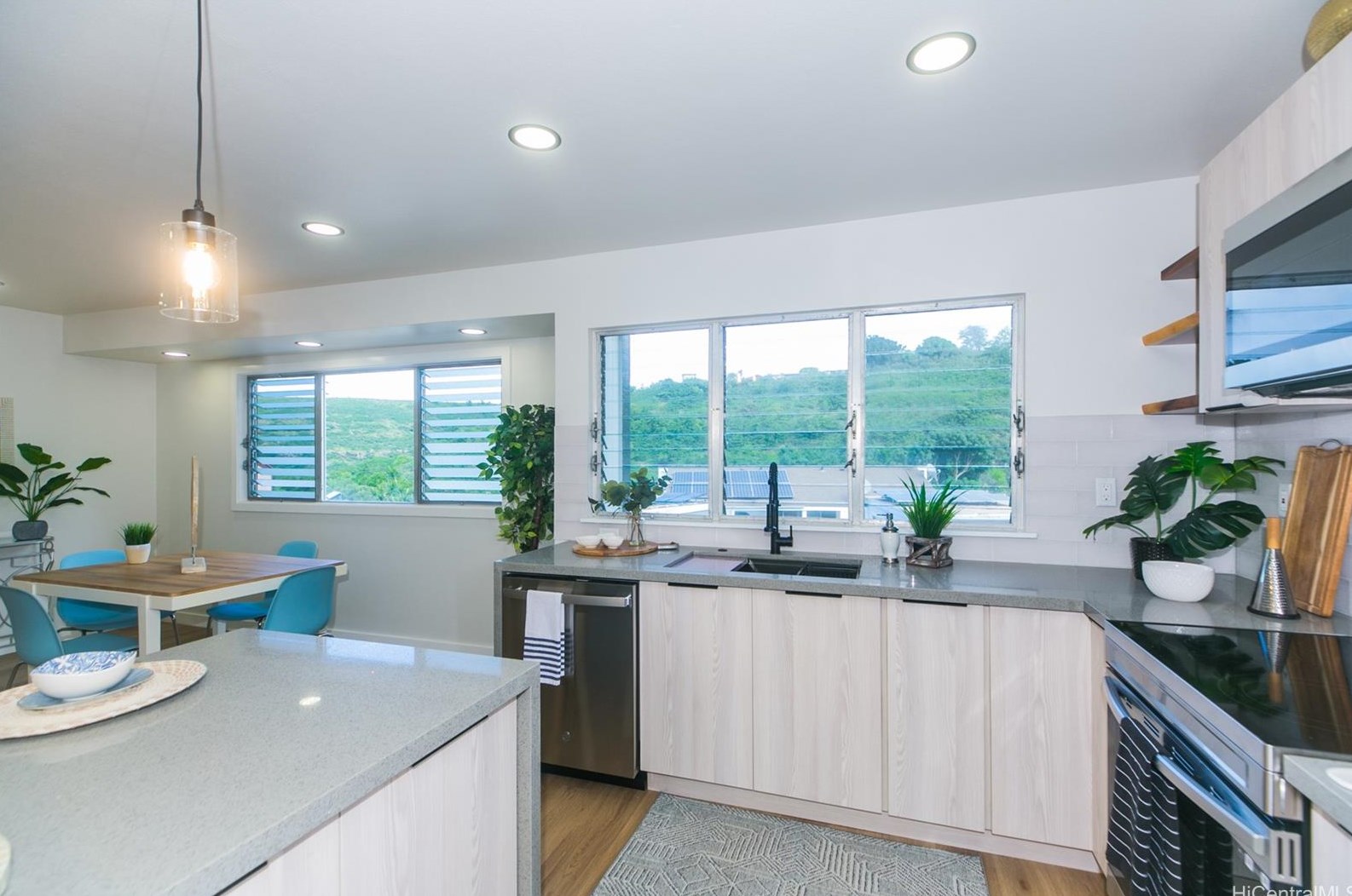 1791 Paailuna Way, Pearl City HI  96782-1470 exterior