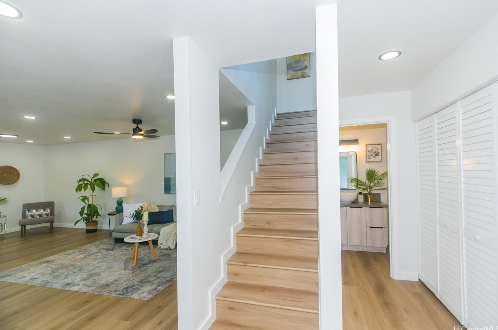 1791 Paailuna Way, Pearl City HI  exterior