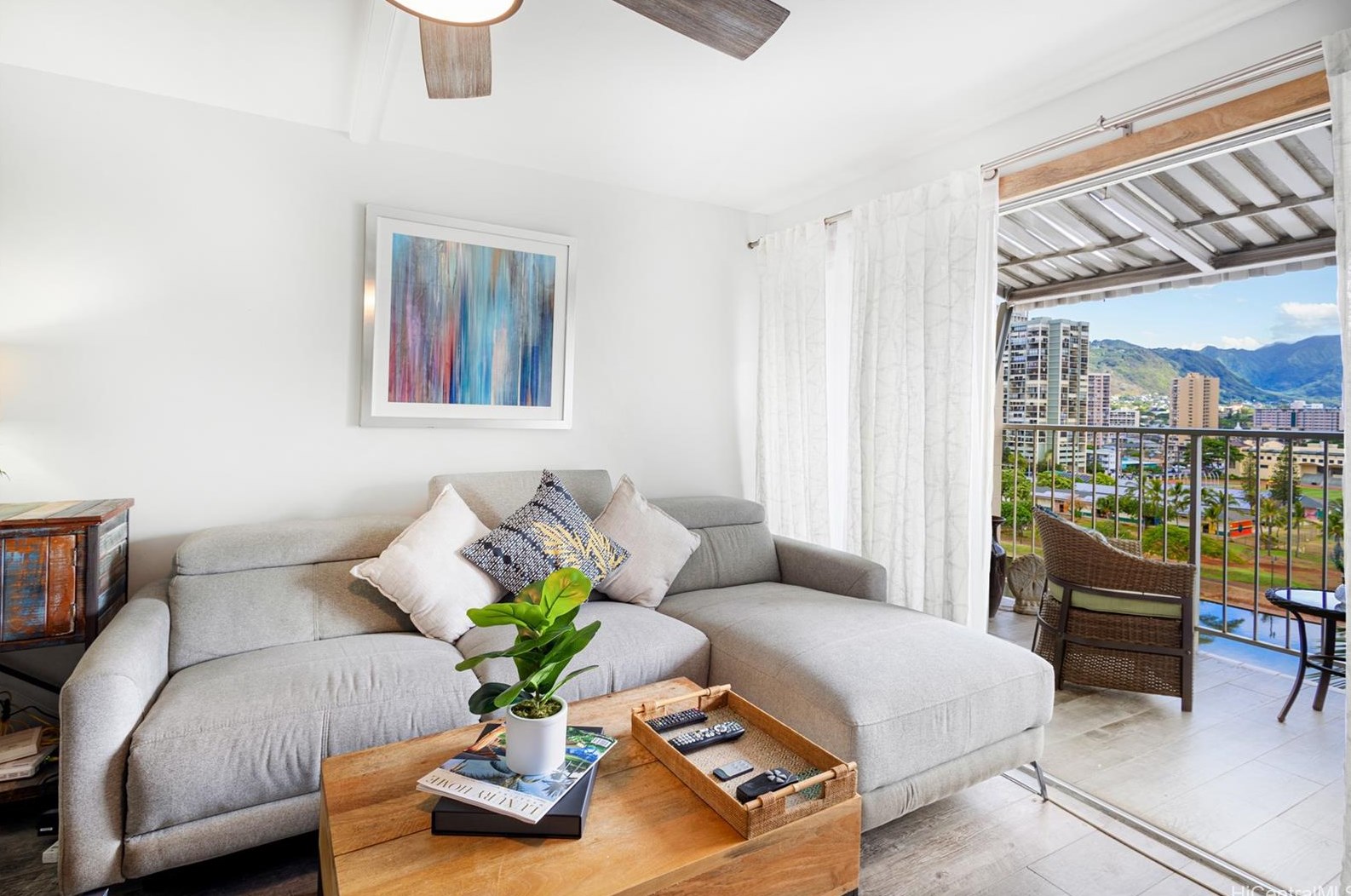 2211 Ala Wai Blvd #1011, Honolulu, HI 96815