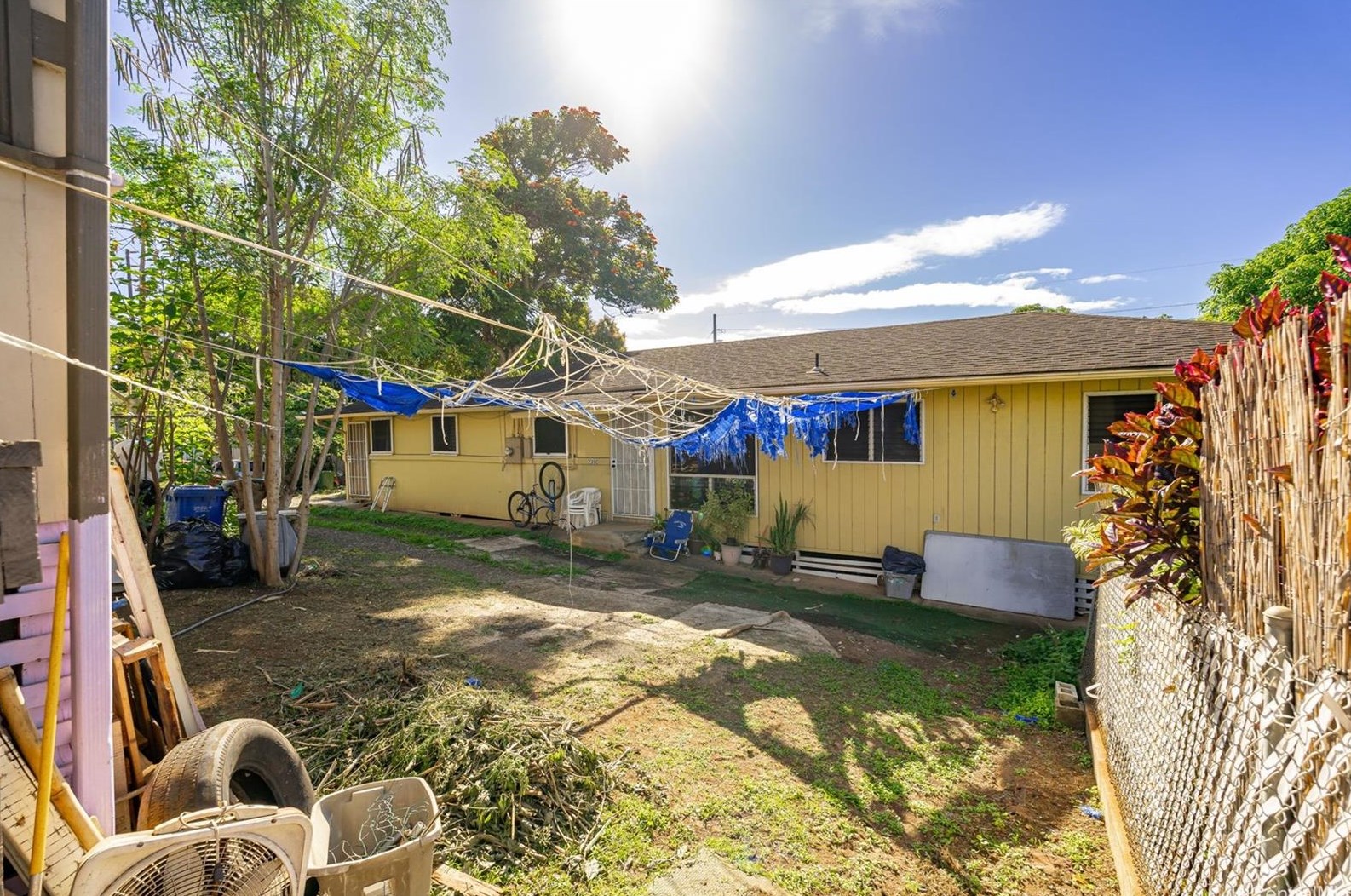 735 Kamehameha Hwy, Pearl City HI 96782-2680 exterior