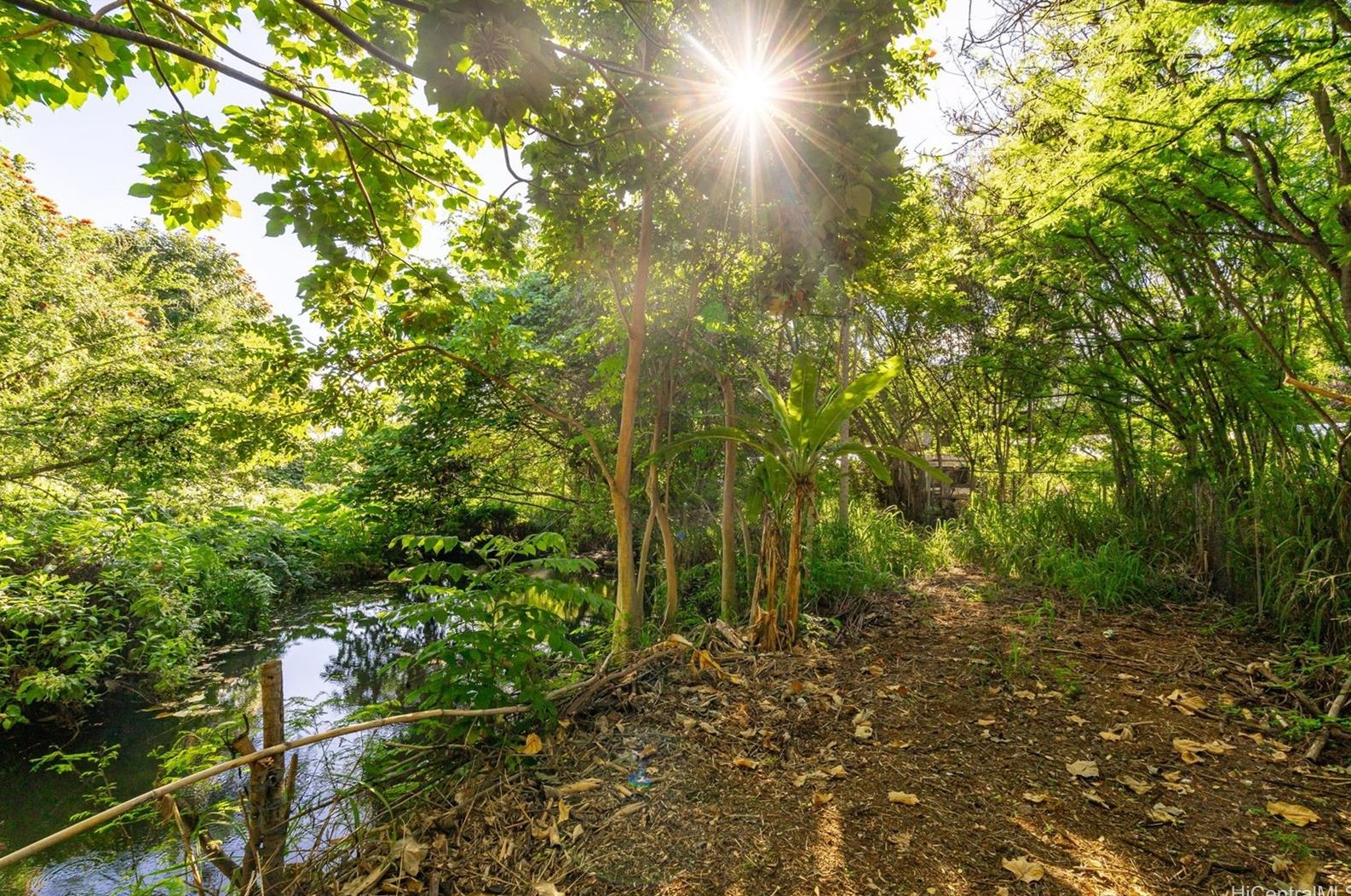 735 Kamehameha Hwy, Pearl City HI 96782-2680 exterior