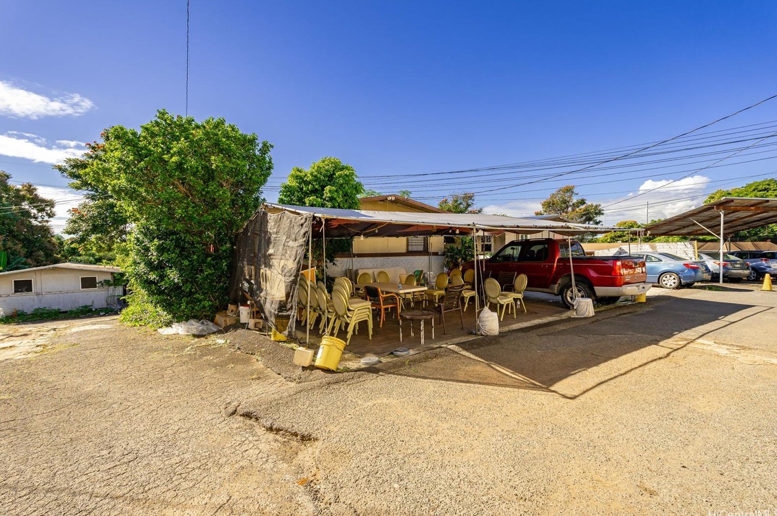 735 Kamehameha Hwy, Pearl City HI 96782-2680 exterior