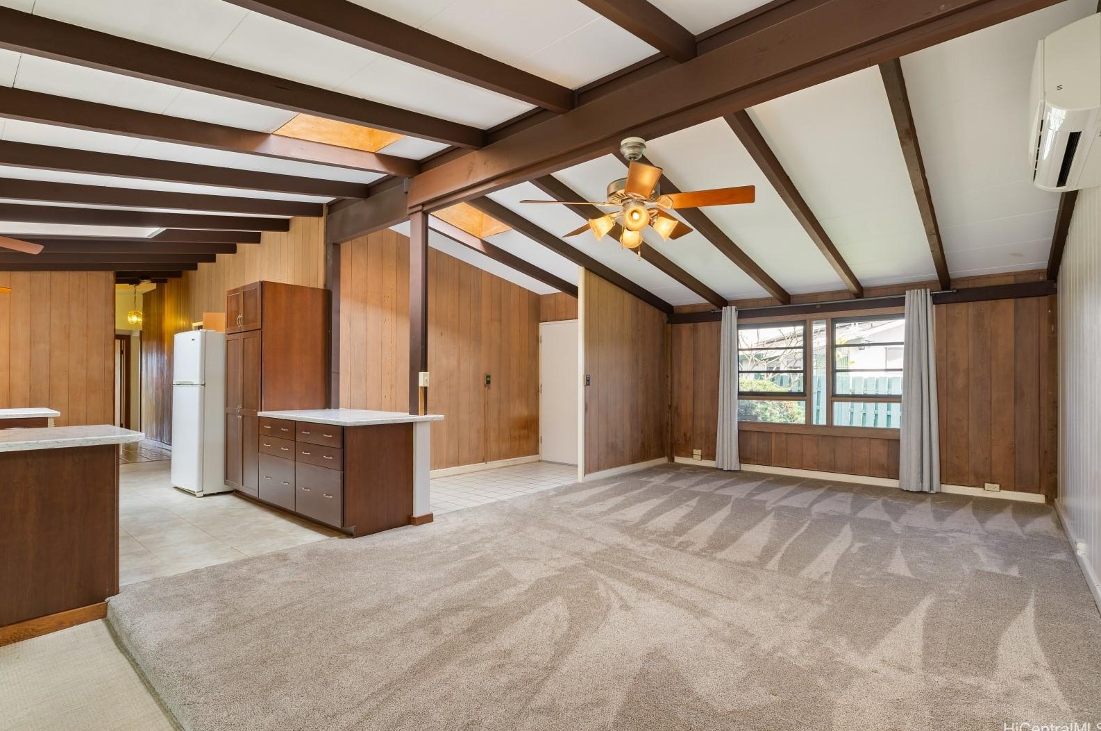 1352 Kukila St, Honolulu, HI 96818