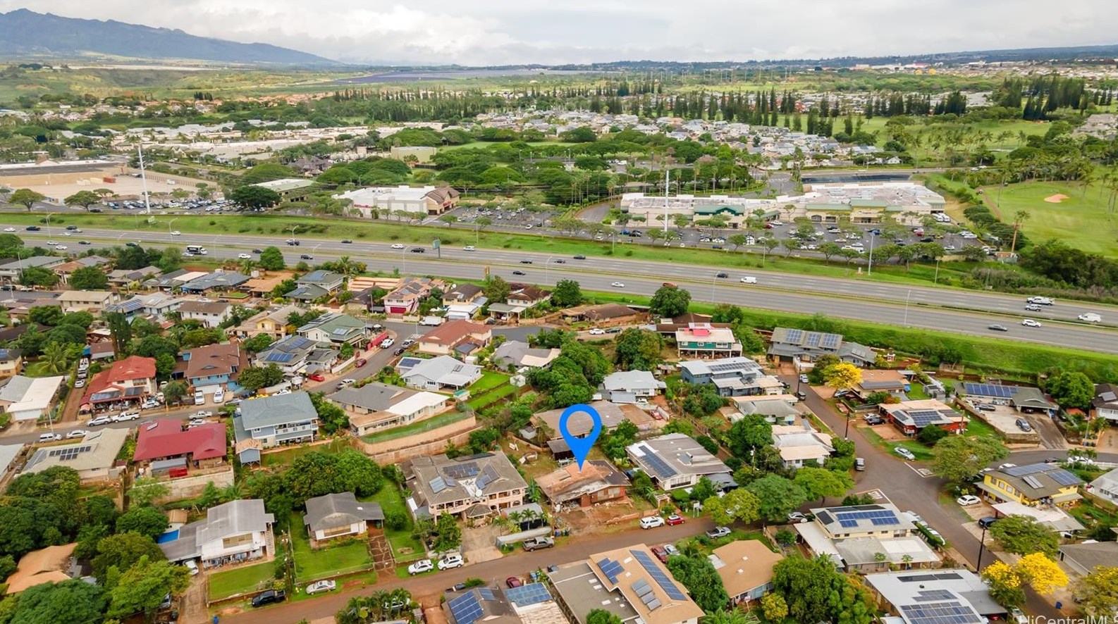 94-1328 Henokea St, Waipahu, HI 96797