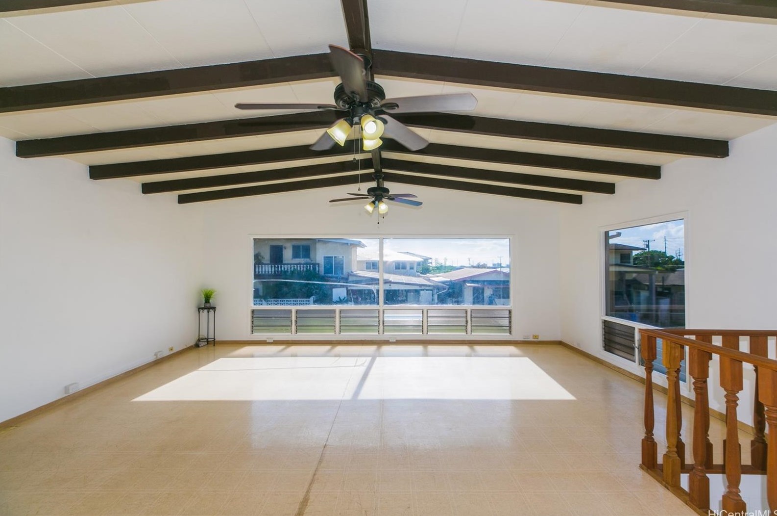 4303 Keaka Dr, Honolulu, HI 96818